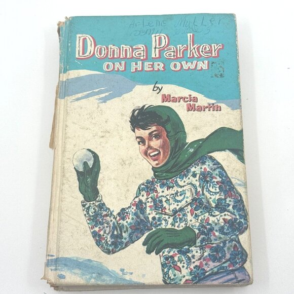 Donna Parker on Her Own, Hardcover by Martin, Marcia, 1957 - Picture 1 of 14